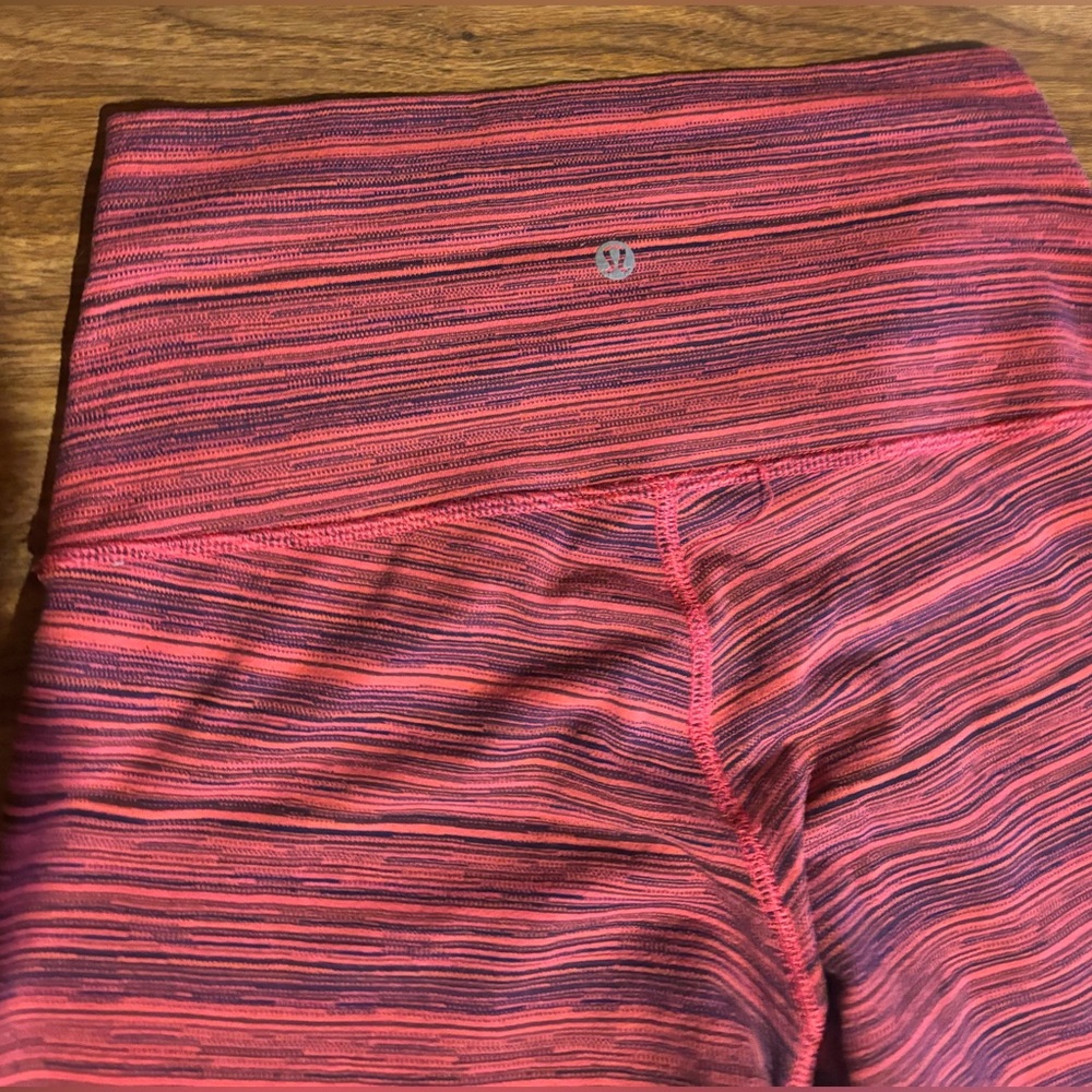 lululemon athletica Red, Pink, & Black  Striped Leggings *EUC*